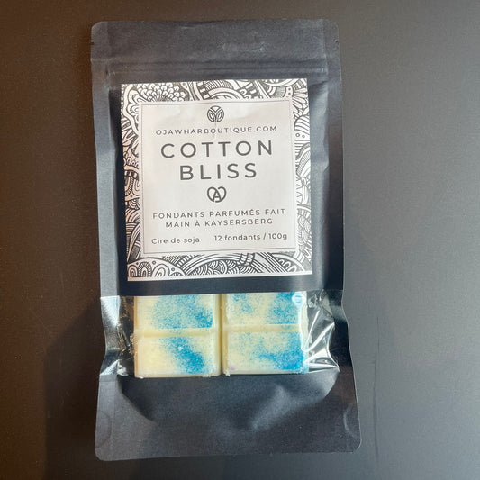 Sachet noir de fondant Cotton Bliss, parfum musc blanc, orange, eucalyptus, jasmin et mimosa, décor micra blanche, fait main à Kaysersberg.