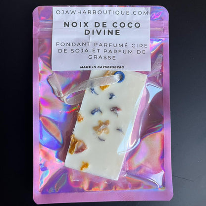 Sachet du fondant suspension Noix de Coco Divine, cire de soja naturelle, parfum de Grasse, fabrication artisanale à Kaysersberg.