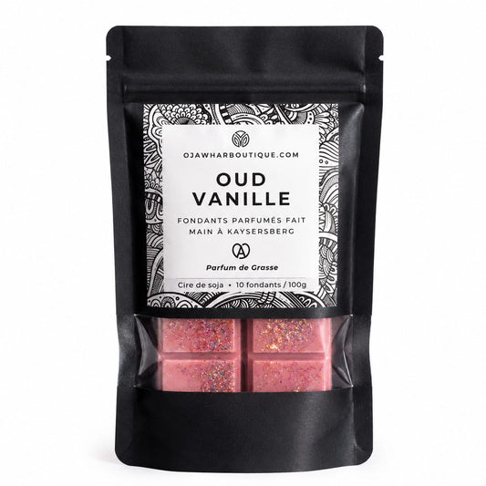 Fondants parfumés Oud Vanille O’JAWHAR en sachet noir avec cire de soja et parfum oriental sur fond blanc
