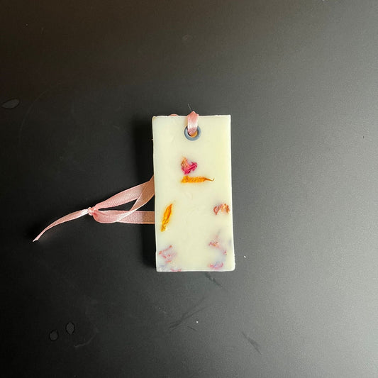 Fondant suspension Cotton Bliss 27 g, cire de soja naturelle, parfum musc blanc et fruité, fait main au centre O’Jawhar.